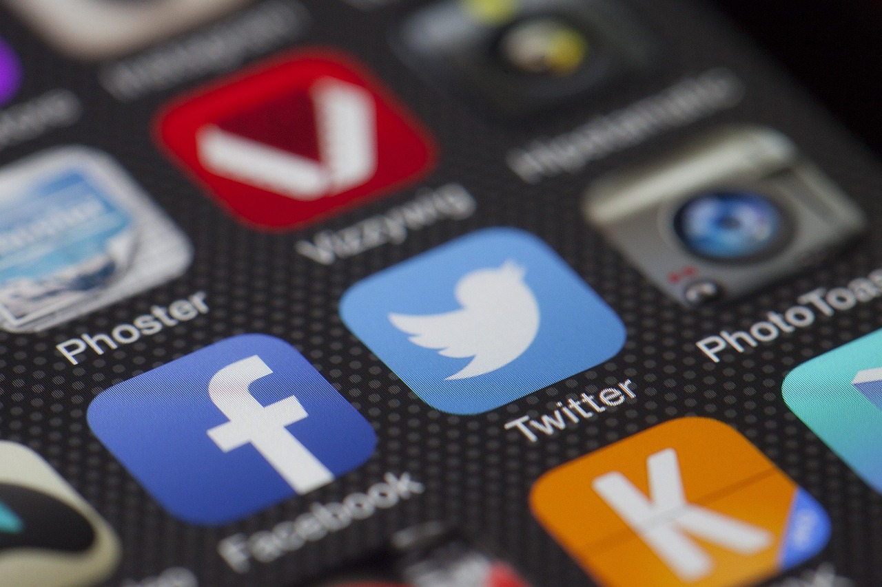 How to Advertise Your Business on Social Media for Free